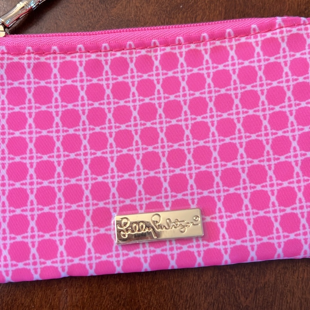 Lilly Pulitzer pink ID case with keychain - Picture 2 of 6